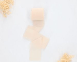 02 Cintas Seda Crema