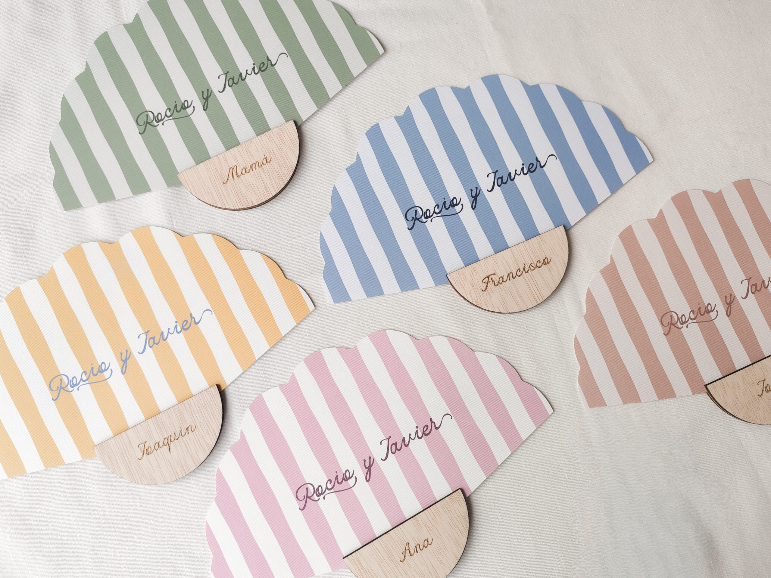 Colores abanicos personalizados